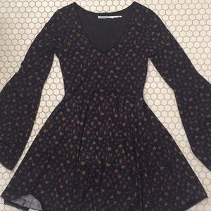 Kimchi Blue bell sleeve floral print mini dress